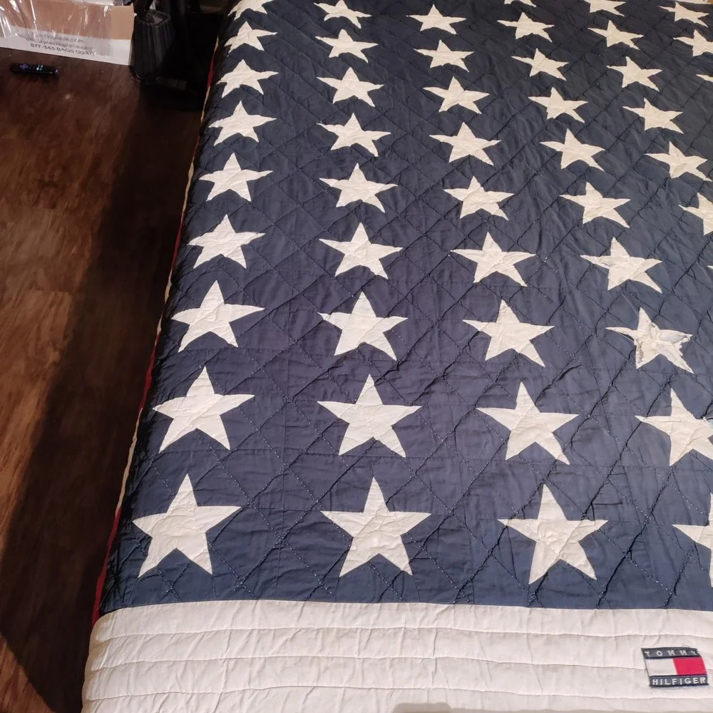 Tommy Hilfiger American Flag Quilt Stars Stripes Approximately 82Wx84L Imperfect